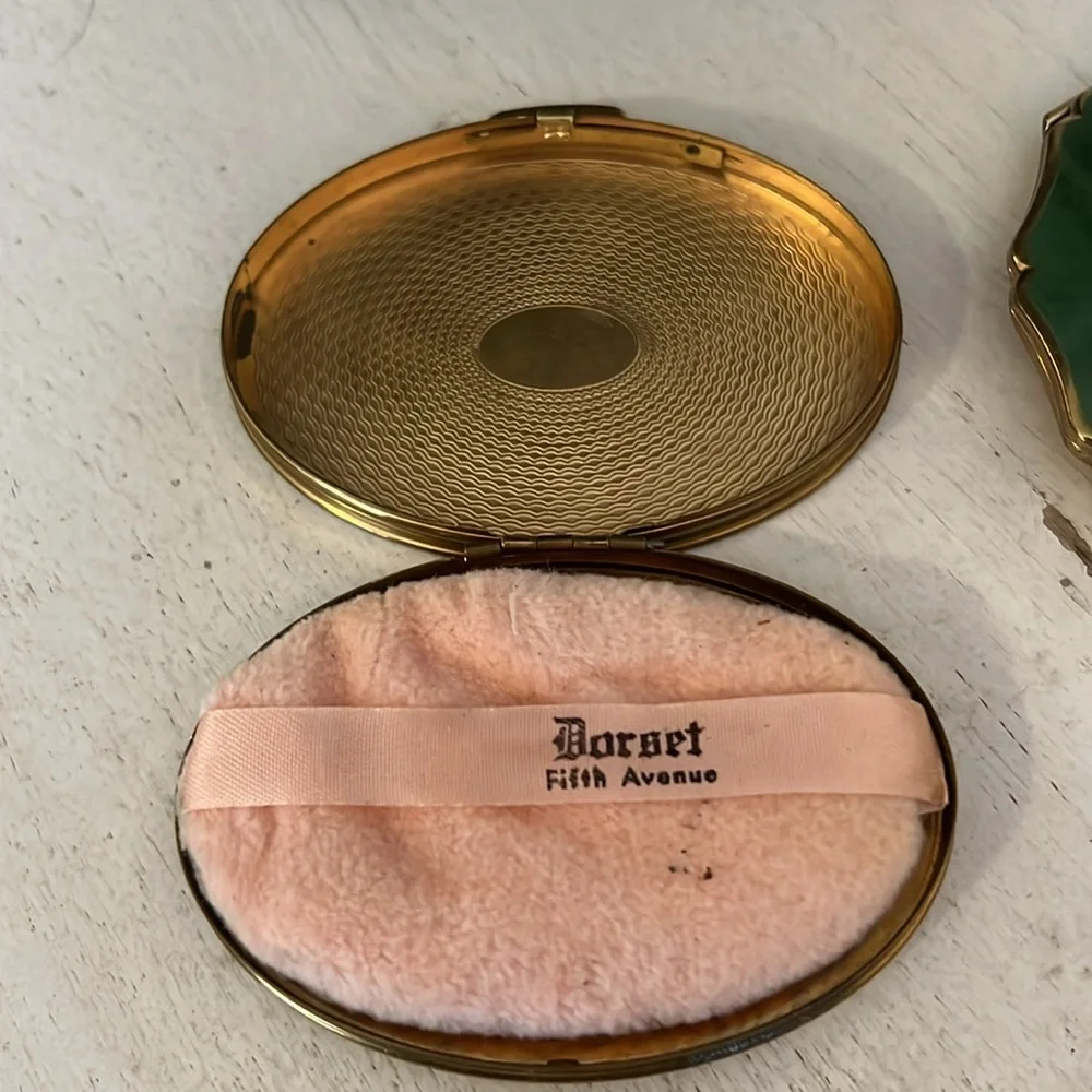 Stratton Of England & Dorset fifth avenue 1940s  Powder compacts